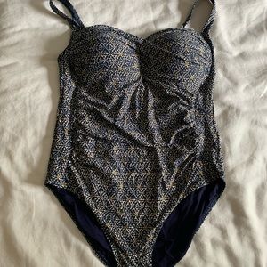 bond-eye Australia / Nip/Tuck Bathing Suit